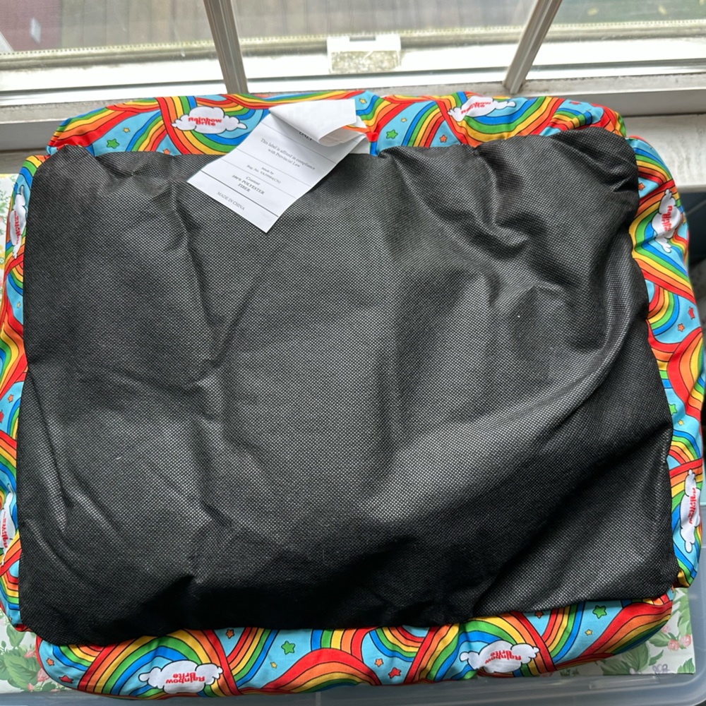 Rainbow Brite Pet Bed NWT - Picture 11 of 14